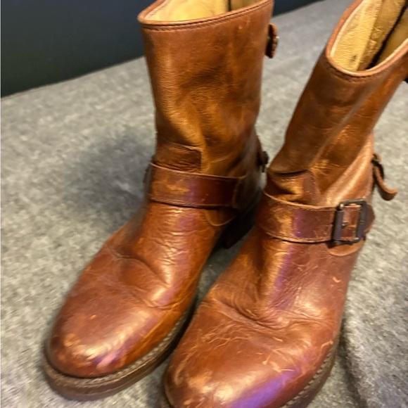 FRYE Conag Veronica Short Zip-Up Back Boots - Picture 2 of 6